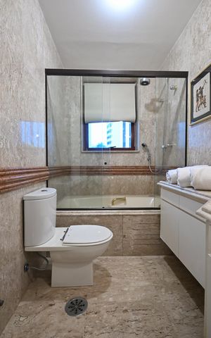 Apartamento para alugar com 449m², 3 quartos e 5 vagasBanheiro Suíte 1