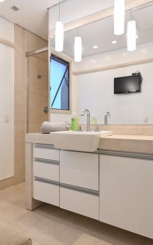 Apartamento para alugar com 449m², 3 quartos e 5 vagasBanheiro 1 da Suíte  3