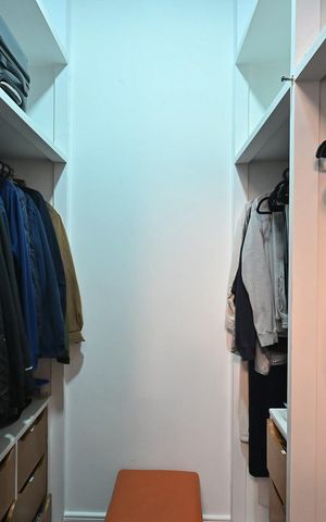 Apartamento para alugar com 449m², 3 quartos e 5 vagasArmário da Suíte  3