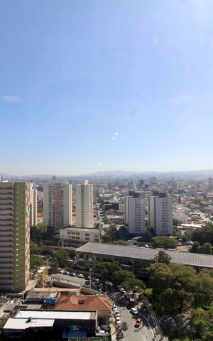 Apartamento à venda com 44m², 2 quartos e sem vaga Apartamento à venda com 44m², 2 quartos e sem vagaVaranda