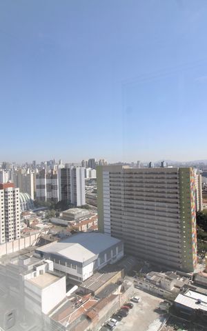 Apartamento à venda com 44m², 2 quartos e sem vaga Apartamento à venda com 44m², 2 quartos e sem vagaVaranda