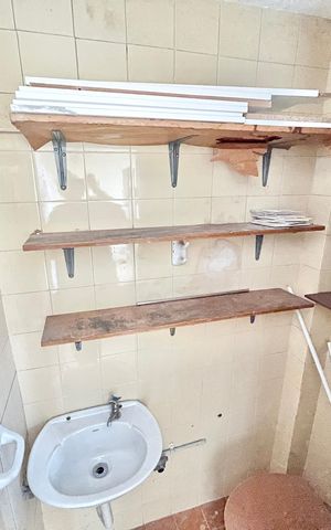 Apartamento à venda com 52m², 2 quartos e 1 vaga Apartamento à venda com 52m², 2 quartos e 1 vagaBanheiro de serviço