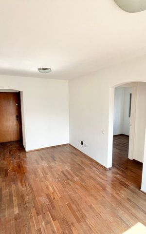 Apartamento à venda com 52m², 2 quartos e 1 vaga Apartamento à venda com 52m², 2 quartos e 1 vagaSala