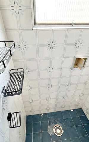 Apartamento à venda com 52m², 2 quartos e 1 vaga Apartamento à venda com 52m², 2 quartos e 1 vagaBanheiro