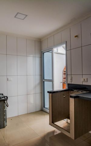 Apartamento para alugar com 63m², 2 quartos e 2 vagas Apartamento para alugar com 63m², 2 quartos e 2 vagasCozinha