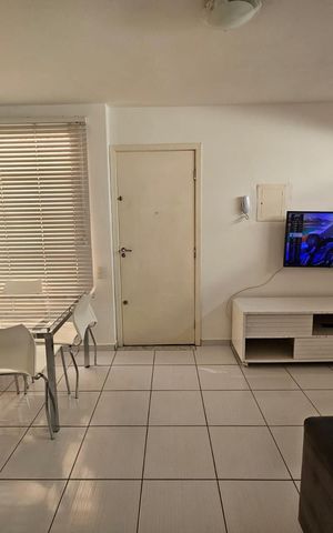 Apartamento à venda com 65m², 2 quartos e 1 vaga Apartamento à venda com 65m², 2 quartos e 1 vagaSala