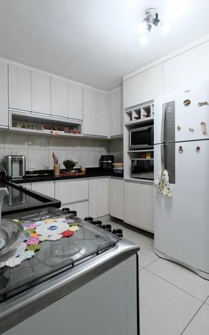 Casa à venda com 120m², 3 quartos e 2 vagasCozinha e Área de Serviço