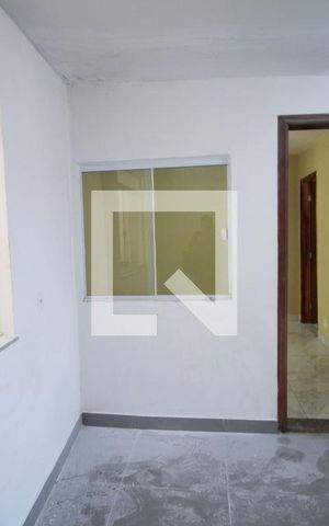Casa à venda com 160m², 4 quartos e 2 vagas Casa à venda com 160m², 4 quartos e 2 vagasSala