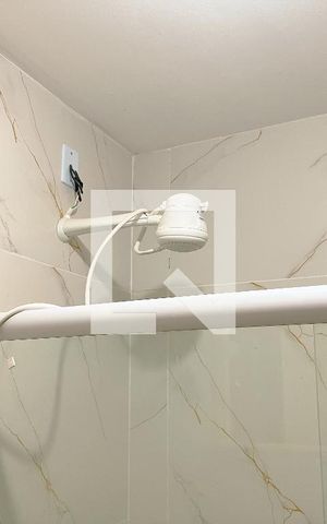 Casa à venda com 160m², 4 quartos e 2 vagas Casa à venda com 160m², 4 quartos e 2 vagasBanheiro