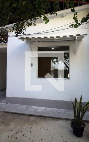 Casa à venda com 160m², 4 quartos e 2 vagas Casa à venda com 160m², 4 quartos e 2 vagasÁrea Externa