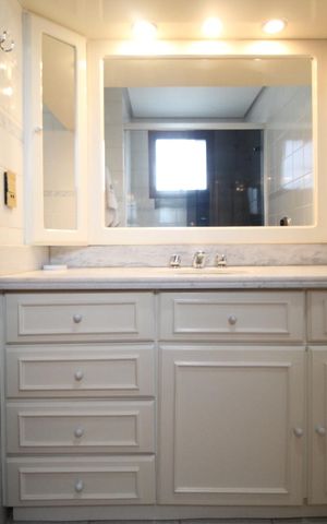 Apartamento à venda com 98m², 2 quartos e 1 vagaBanheiro da Suíte 1
