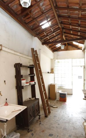 Casa à venda com 370m², 6 quartos e 4 vagasVaranda