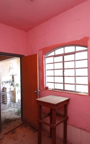 Casa à venda com 370m², 6 quartos e 4 vagasquarto 4