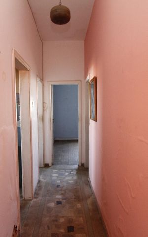 Casa à venda com 370m², 6 quartos e 4 vagasCorredor
