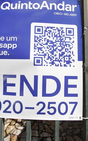 Casa à venda com 370m², 6 quartos e 4 vagasplaca