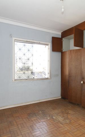 Casa à venda com 370m², 6 quartos e 4 vagasQuarto 2 - Armários