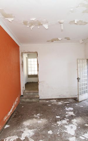 Casa à venda com 370m², 6 quartos e 4 vagasquarto 5
