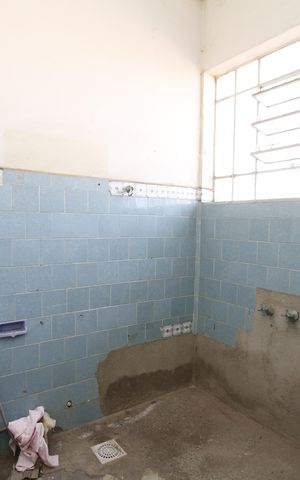 Casa à venda com 370m², 6 quartos e 4 vagasBanheiro 2