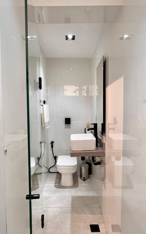 Apartamento à venda com 110m², 3 quartos e sem vaga Apartamento à venda com 110m², 3 quartos e sem vagaBanheiro da suite