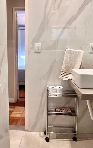 Apartamento à venda com 110m², 3 quartos e sem vaga Apartamento à venda com 110m², 3 quartos e sem vagaBanheiro social