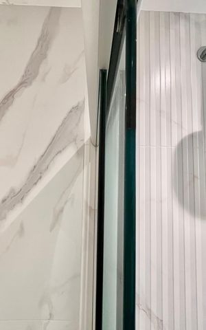 Apartamento à venda com 110m², 3 quartos e sem vaga Apartamento à venda com 110m², 3 quartos e sem vagaBanheiro social
