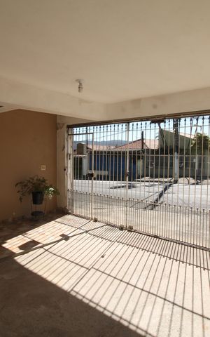 Casa para alugar com 256m², 5 quartos e 4 vagasGaragem
