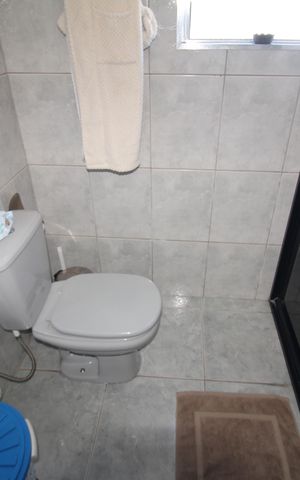 Casa para alugar com 256m², 5 quartos e 4 vagasBanheiro 2
