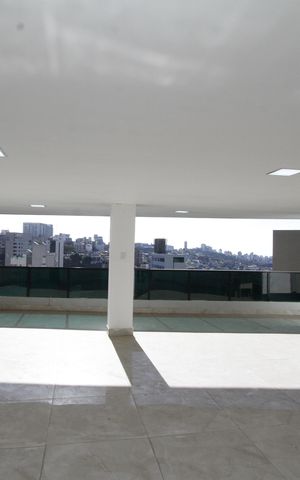 Apartamento à venda com 239m², 4 quartos e 4 vagasSala
