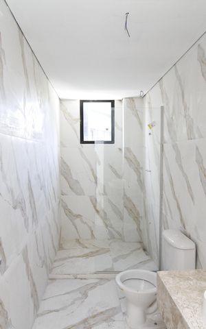 Apartamento à venda com 239m², 4 quartos e 4 vagasBanheiro Social