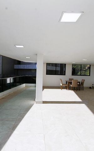 Apartamento à venda com 239m², 4 quartos e 4 vagasSala