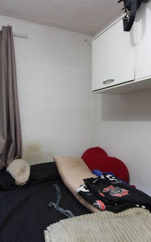 Casa à venda com 198m², 5 quartos e 2 vagasQuarto