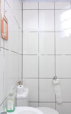 Casa à venda com 198m², 5 quartos e 2 vagasCasa 4 - Banheiro social