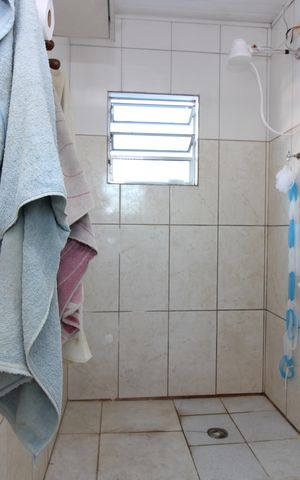 Casa à venda com 198m², 5 quartos e 2 vagasCasa 3 - Banheiro social