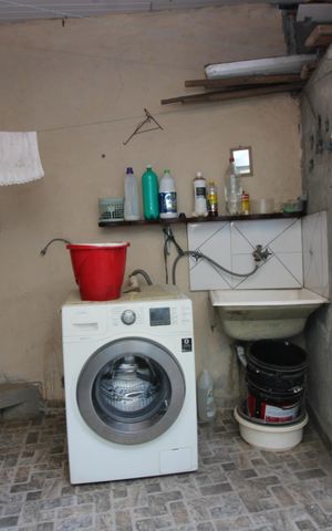 Casa à venda com 198m², 5 quartos e 2 vagasCasa 5 - Área de serviço/quintal