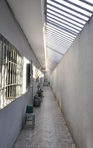 Casa à venda com 90m², 3 quartos e 2 vagasQuintal