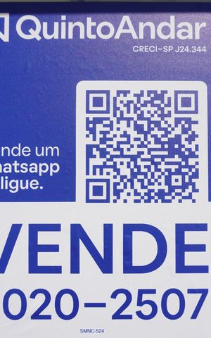 Casa de condomínio à venda com 300m², 3 quartos e 4 vagasFachada