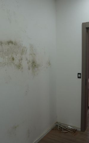 Casa de condomínio à venda com 300m², 3 quartos e 4 vagasCloset da suíte 1