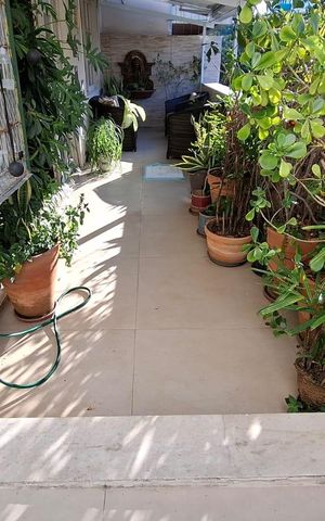 Apartamento à venda com 320m², 3 quartos e 1 vaga Apartamento à venda com 320m², 3 quartos e 1 vagaÁrea externa