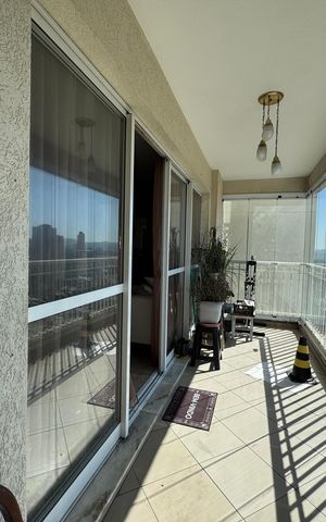 Apartamento à venda com 113m², 3 quartos e 2 vagas Apartamento à venda com 113m², 3 quartos e 2 vagasVaranda