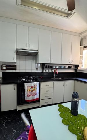 Apartamento à venda com 113m², 3 quartos e 2 vagas Apartamento à venda com 113m², 3 quartos e 2 vagasCozinha