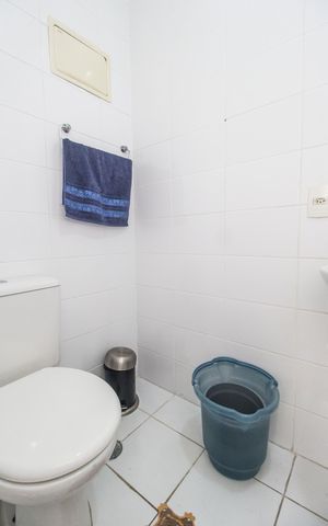 Apartamento à venda com 158m², 3 quartos e 3 vagas Apartamento à venda com 158m², 3 quartos e 3 vagasBanheiro de serviço