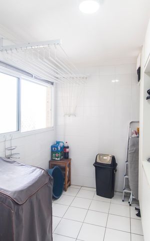 Apartamento à venda com 158m², 3 quartos e 3 vagas Apartamento à venda com 158m², 3 quartos e 3 vagasÁrea de Serviço