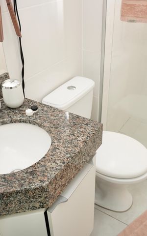 Apartamento para alugar com 56m², 2 quartos e 2 vagas Apartamento para alugar com 56m², 2 quartos e 2 vagasBanheiro da Suíte