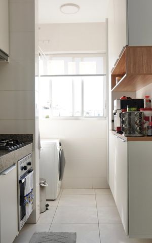 Apartamento para alugar com 56m², 2 quartos e 2 vagas Apartamento para alugar com 56m², 2 quartos e 2 vagasCozinha e Área de Serviço