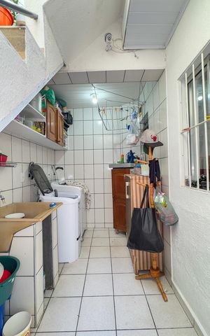 Casa à venda com 221m², 3 quartos e 2 vagasÁrea de Serviço