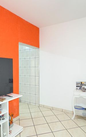Casa à venda com 221m², 3 quartos e 2 vagasSala