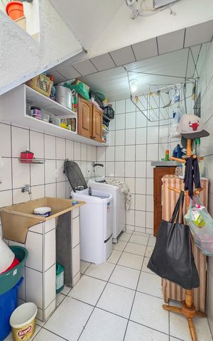 Casa à venda com 221m², 3 quartos e 2 vagasÁrea de Serviço