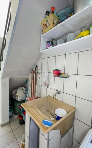 Casa à venda com 221m², 3 quartos e 2 vagasÁrea de Serviço