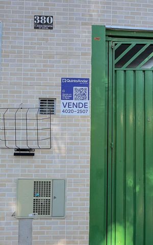 Casa à venda com 221m², 3 quartos e 2 vagasFachada