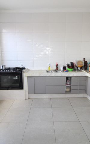 Casa para alugar com 100m², 3 quartos e 1 vagaCozinha